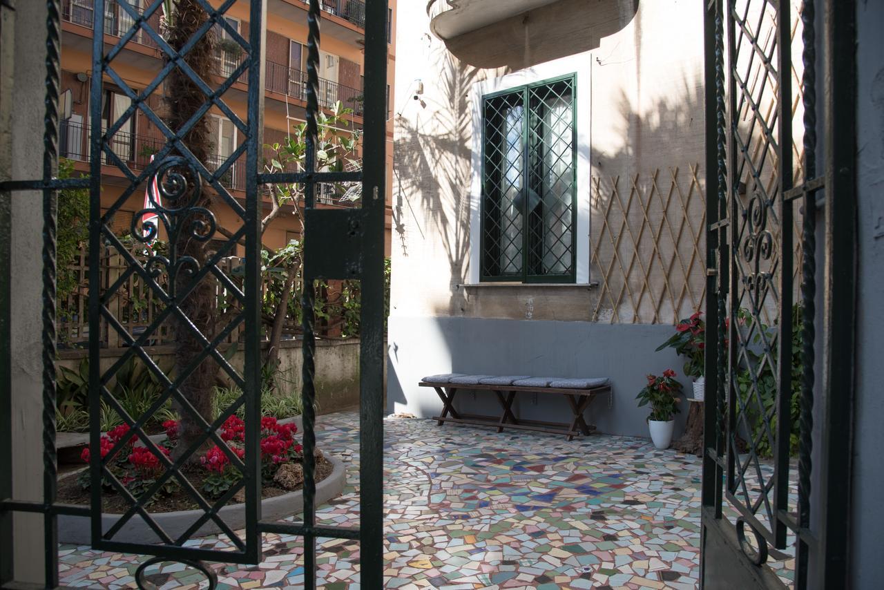 Villino Teresa Bed & Breakfast Салерно Екстериор снимка